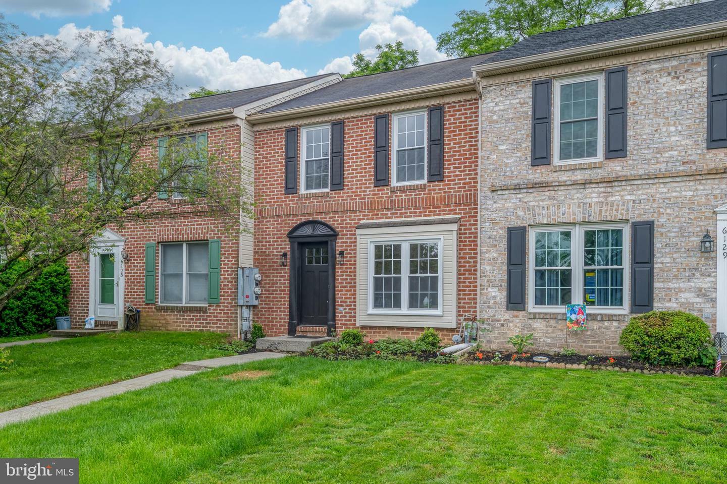 Property Photo:  6127 Haymarket Way  PA 17050 