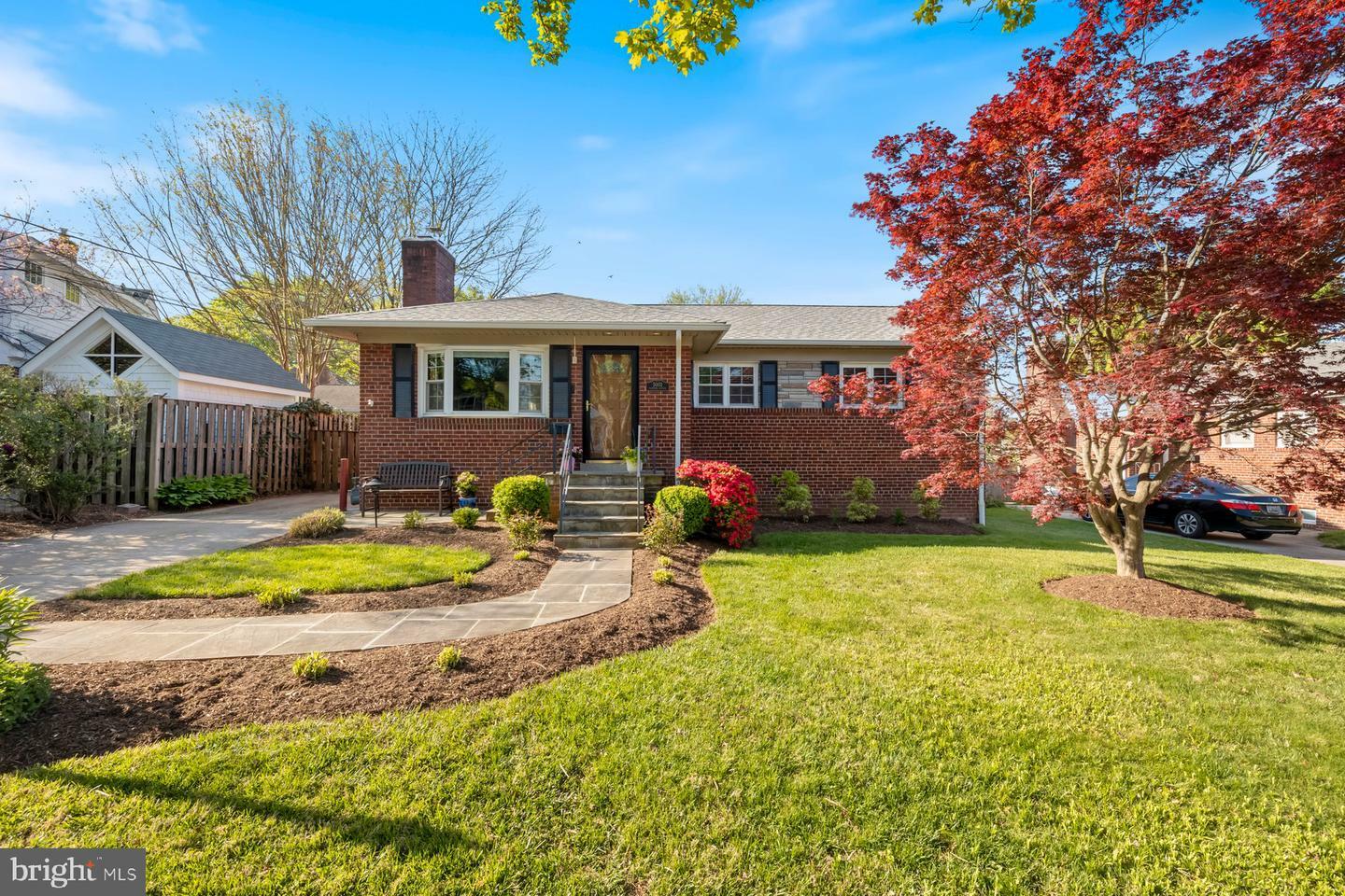 Property Photo: 5002 Flanders Avenue MD 20895