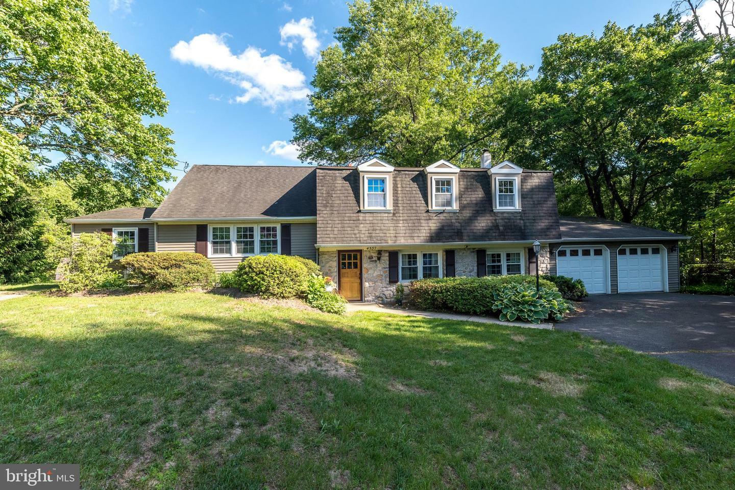 Property Photo: 4537 Kavan Court PA 18902
