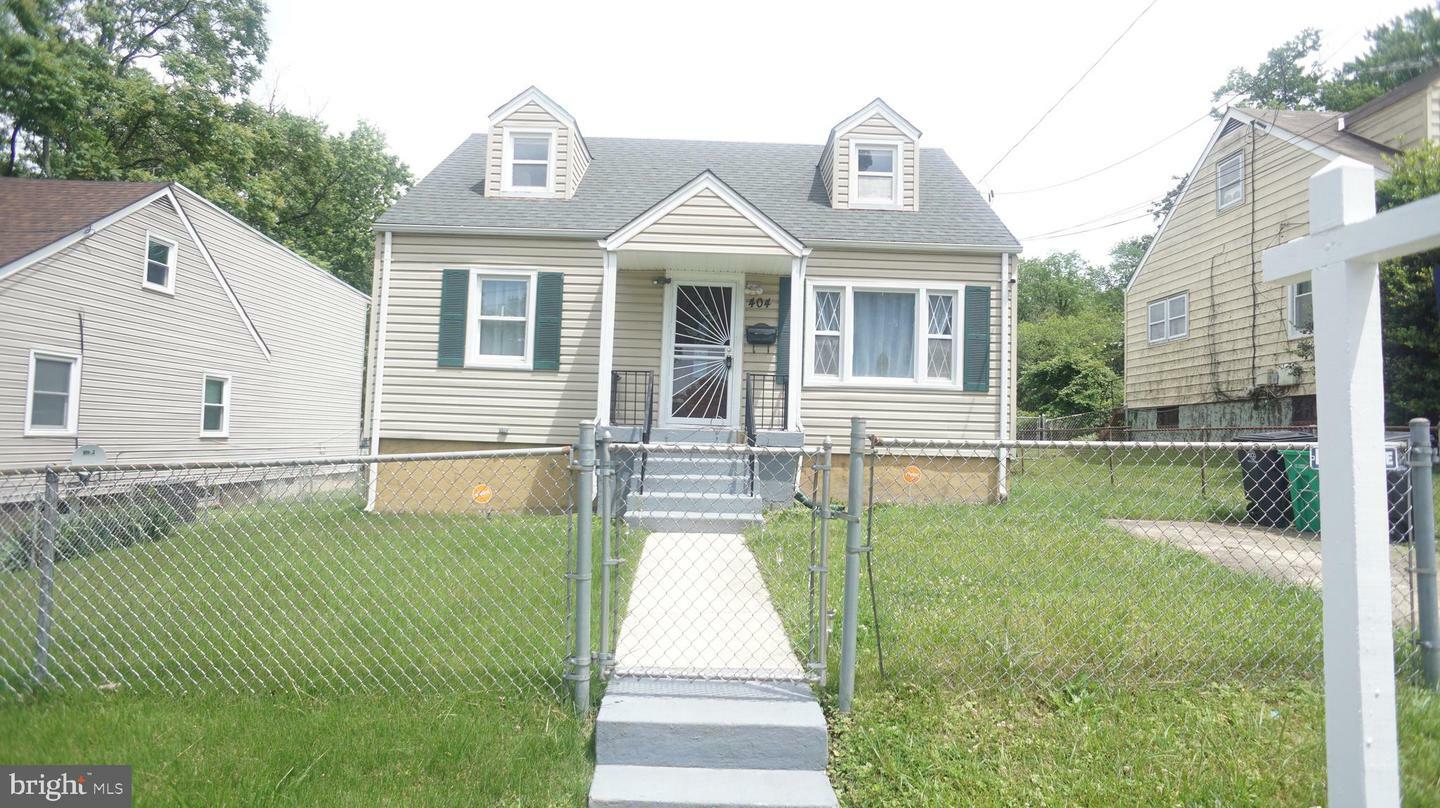 Property Photo: 404 Zelma Avenue MD 20743