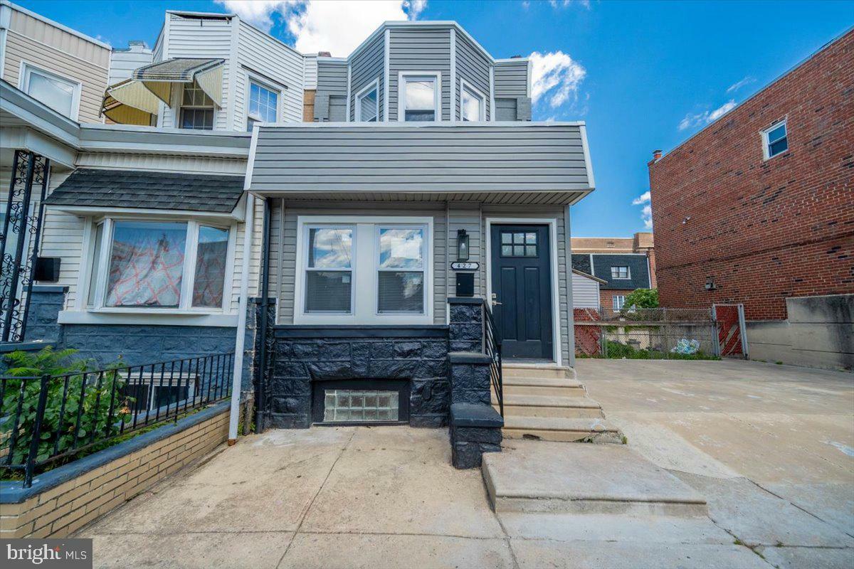 Property Photo: 427 W Shunk Street PA 19148