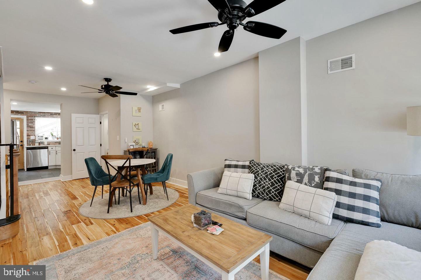 Property Photo: 434 Mercy Street PA 19148
