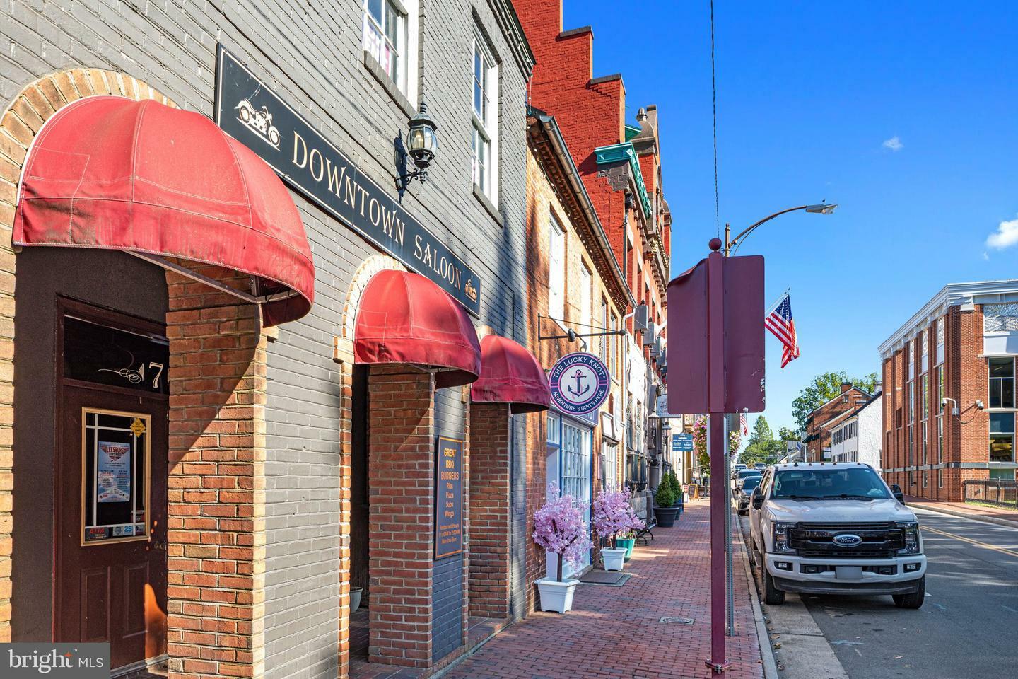 Property Photo: 43417 Lost Corner Road VA 20176
