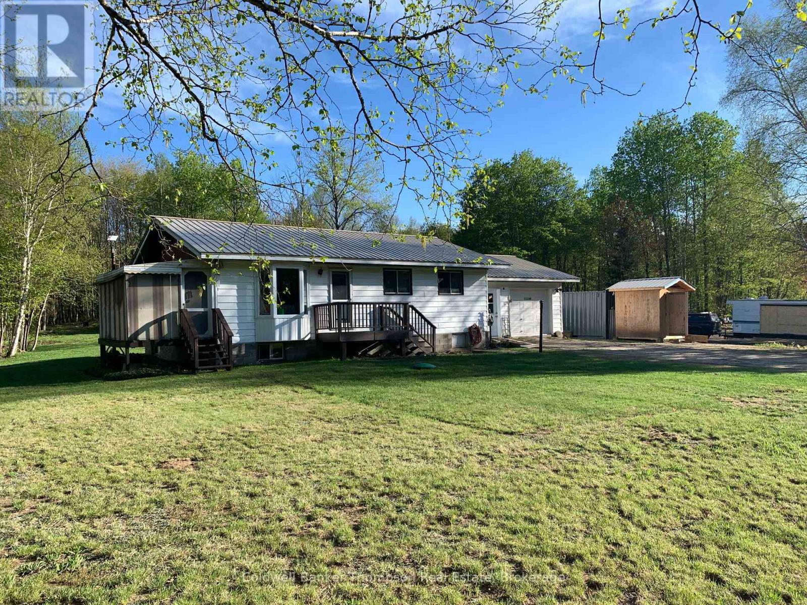 Photo de la propriété: 51 Chrest Drive ON P0A 1X0