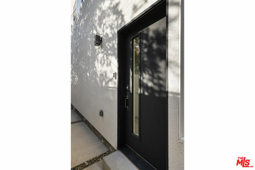 Property Photo: 3210 1/2 Verdugo Rd CA 90065