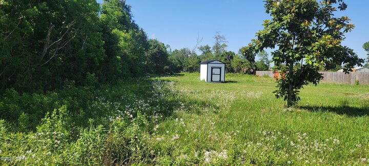 Property Photo:  2209 E 9th Street  FL 32401 