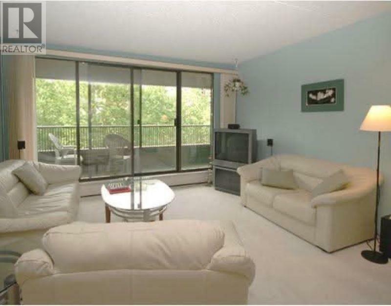 Property Photo: 4134 Maywood Street 603 BC V5H 4C9