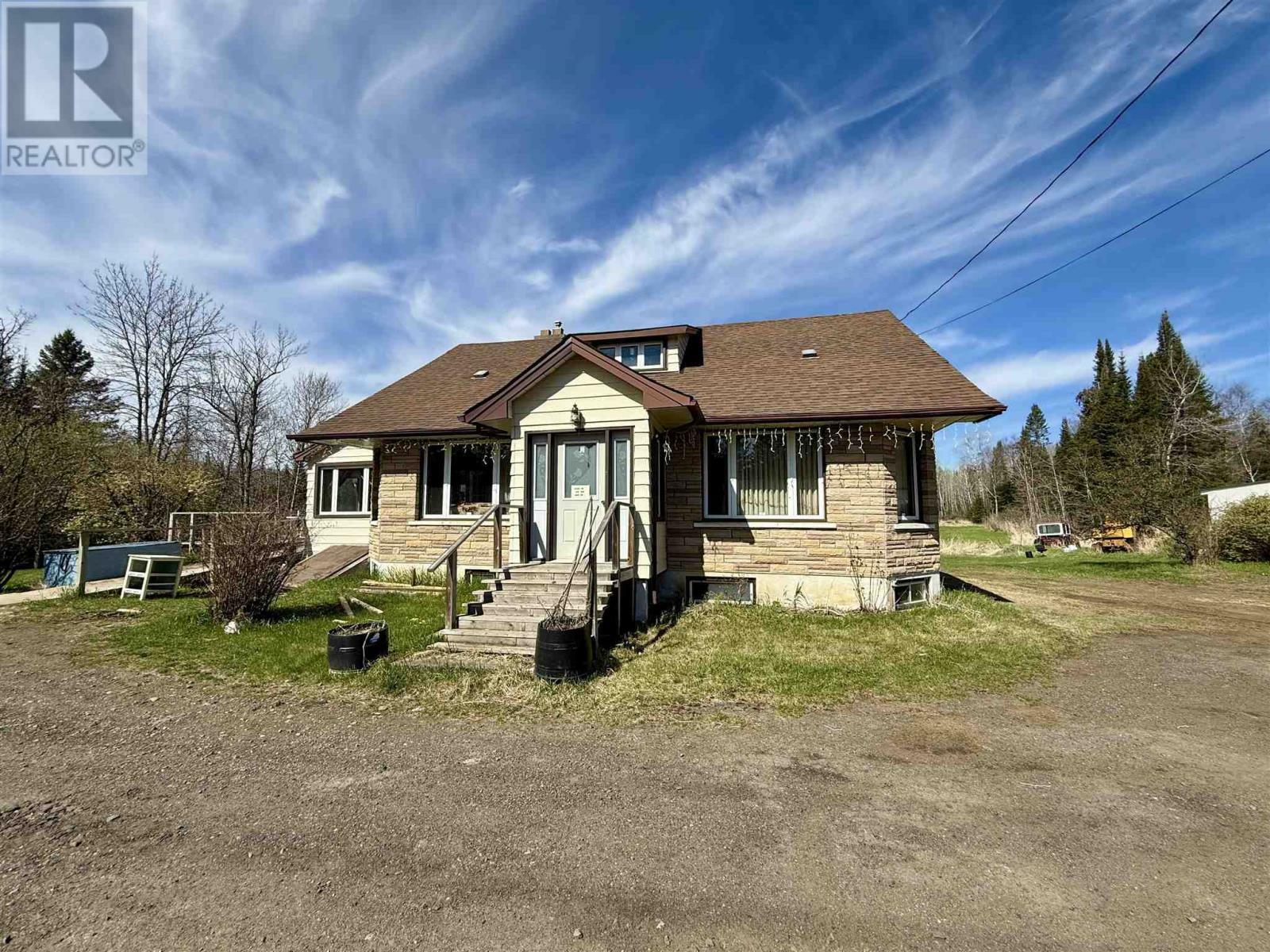 Property Photo:  117 Twin City Cross Rd  ON P7K 0C5 