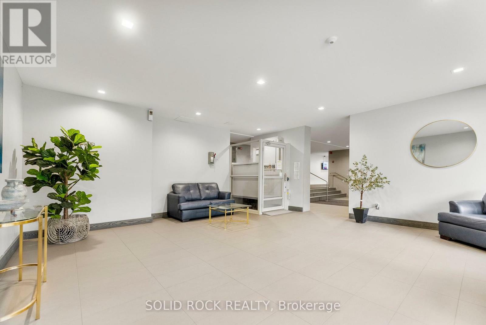Property Photo: 665 Bathgate Drive 1603 ON K1K 3Y4