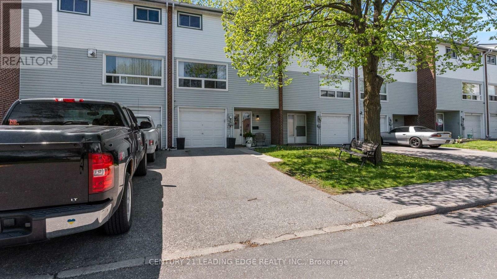 Property Photo: 909 King Street West 6 ON L1J 2L4