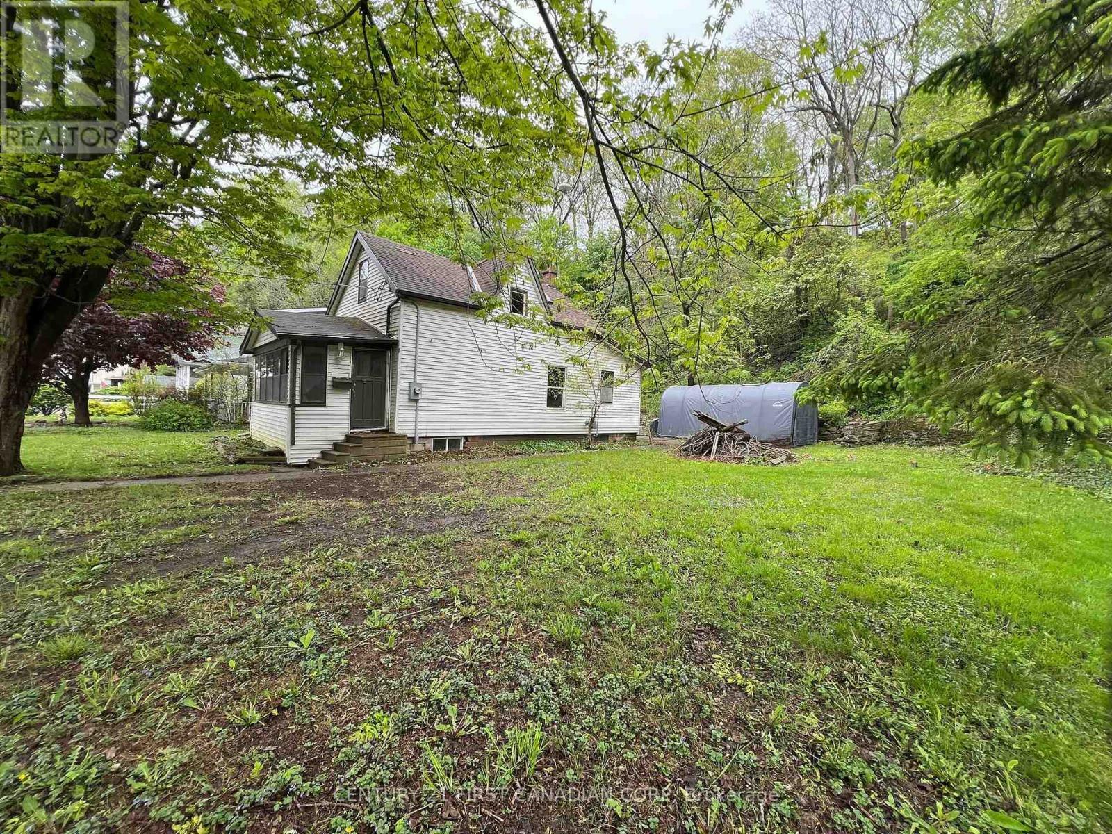 Photo de la propriété: 205 Orchard Street ON N5L 1C4
