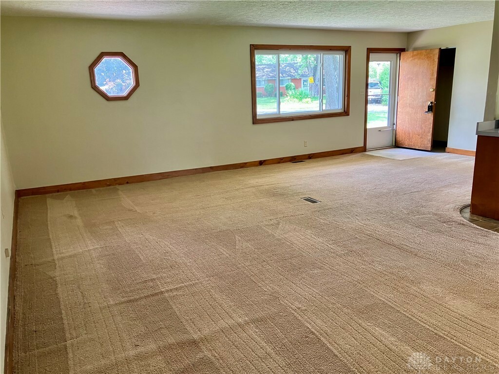 Property Photo: 201 Applegate Road OH 45322