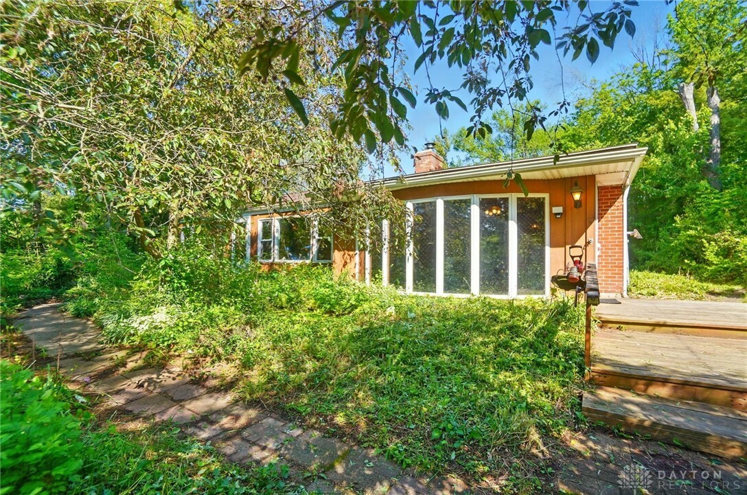 Property Photo:  3620 Old Winchester Trail  OH 45385 