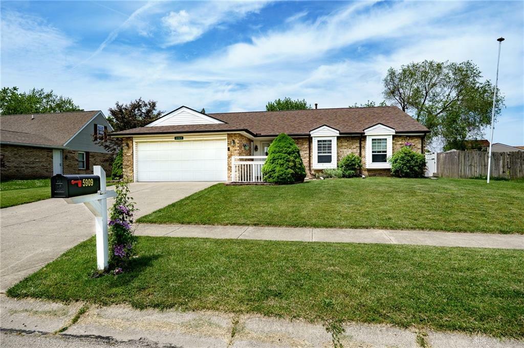 Property Photo: 5909 Timbergate Trail OH 45424