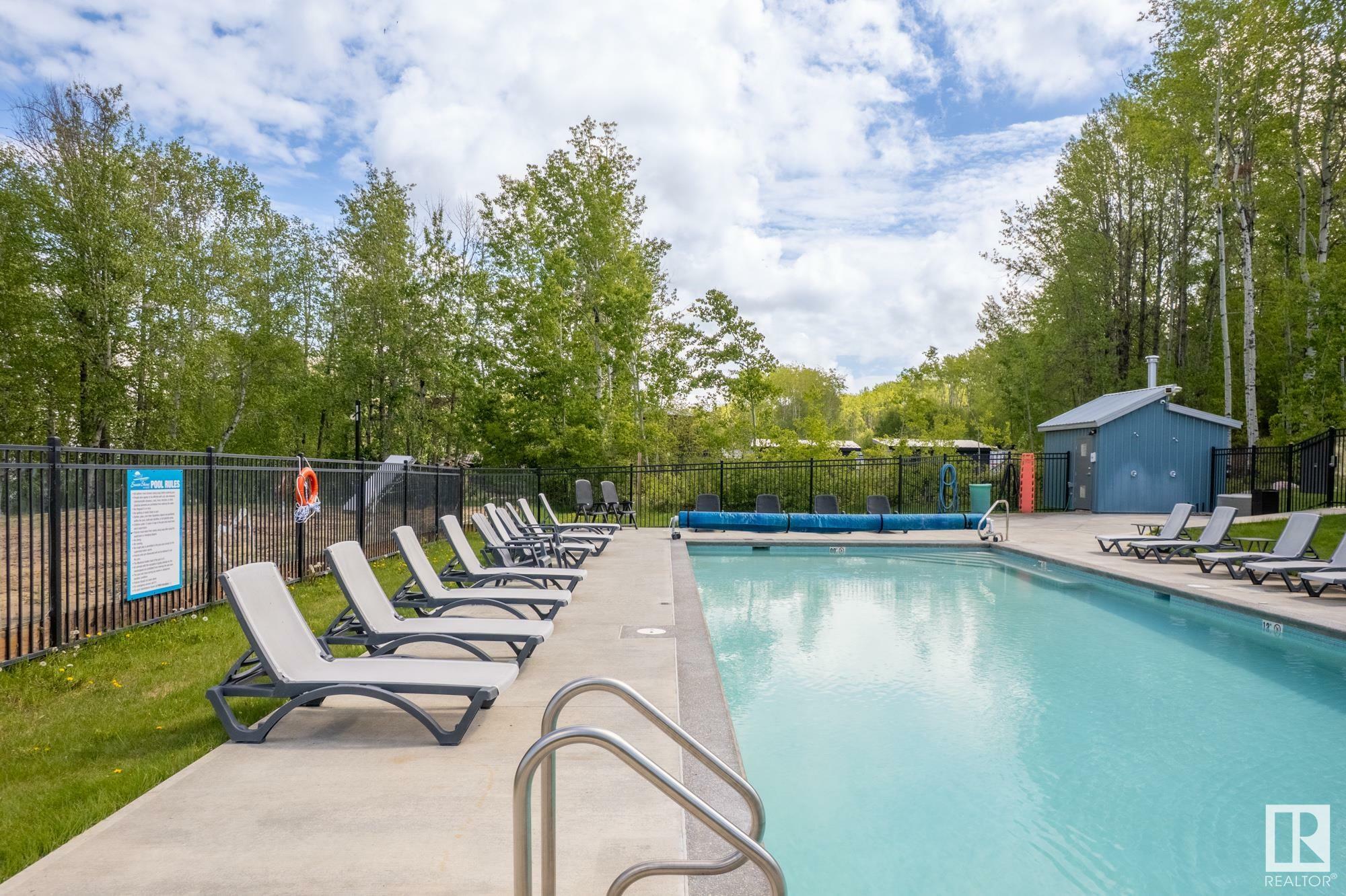 Property Photo: 53509 Rge Road 60 222 AB T7Y 0B5