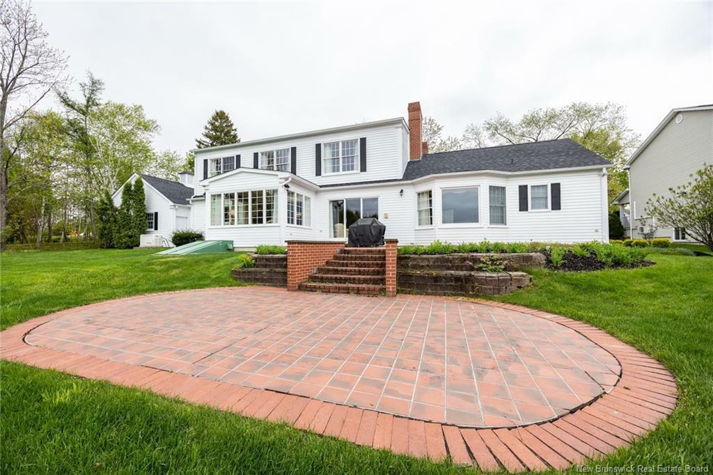 Photo de la propriété: 505 Golf Club Road NB E3B 5Z5