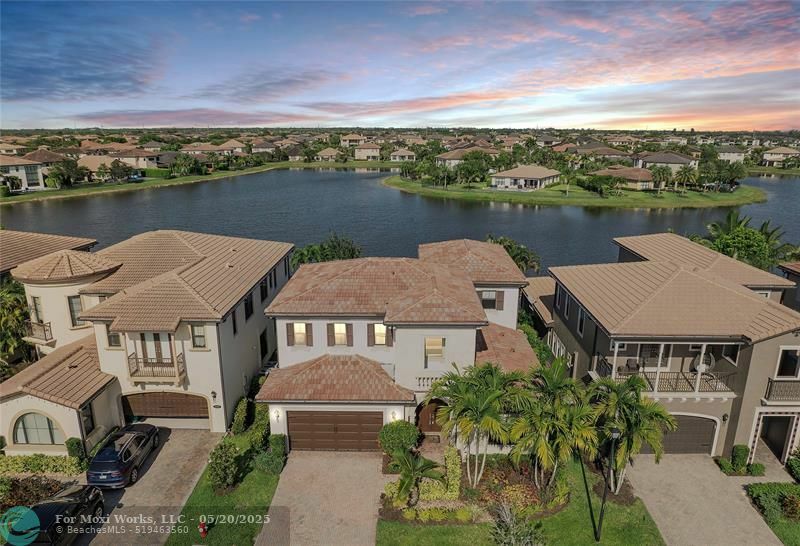 Property Photo: 8970 Watercrest Cir W FL 33076