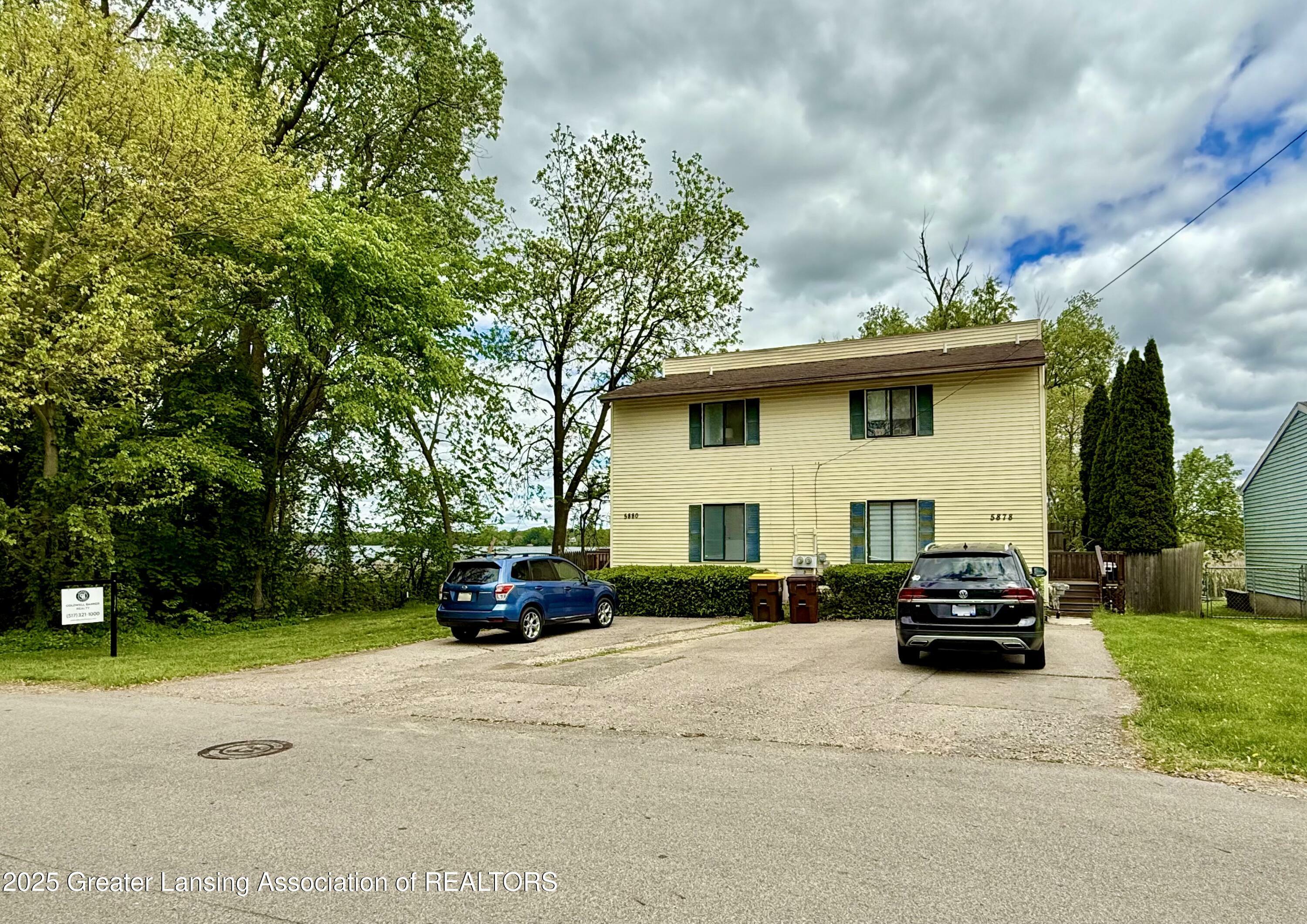 5880 Shaw Street  Haslett MI 48840 photo