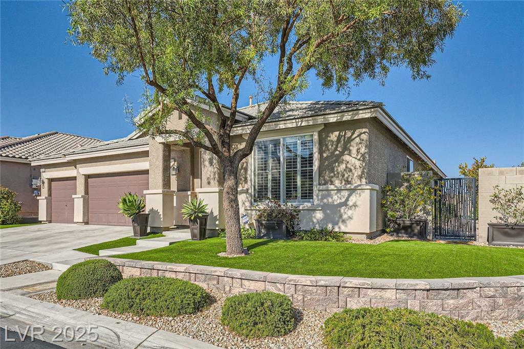 Property Photo: 7030 Silver Ridge Peak Street NV 89166