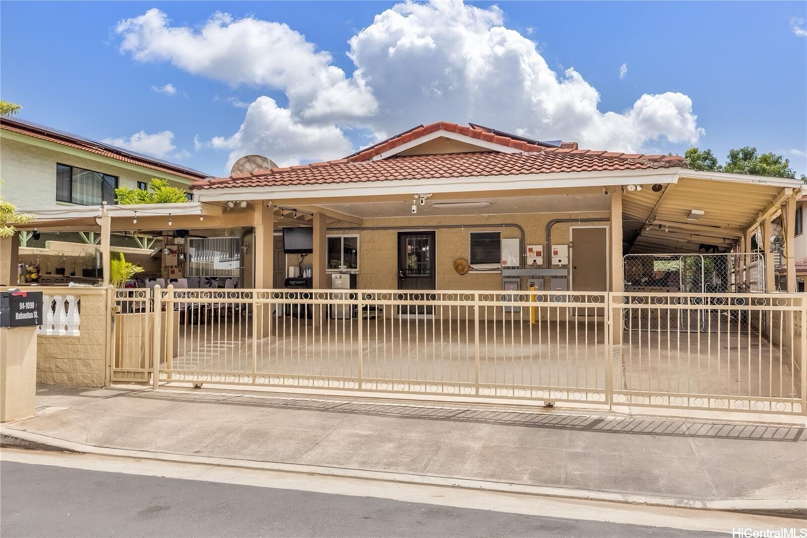 Property Photo: 94-1090 Kuhaulua Street HI 96797