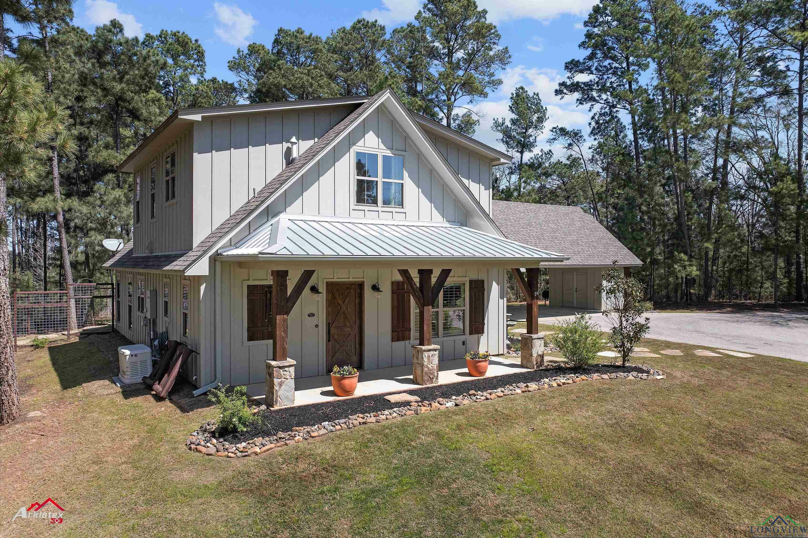 Property Photo: 7990 S US Hwy 79 TX 75654