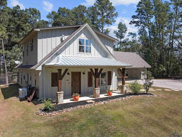 Property Photo: 7990 S US Hwy 79 TX 75654