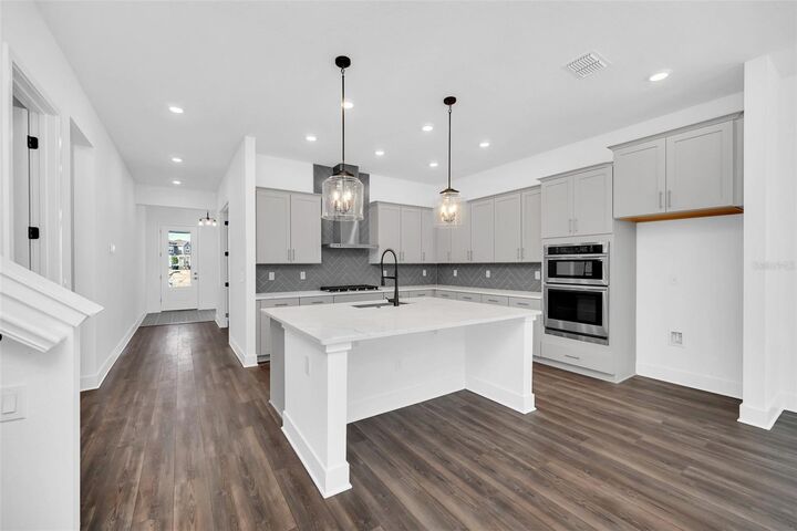 Property Photo:  13081 Sunrise Harvest Drive  FL 34787 
