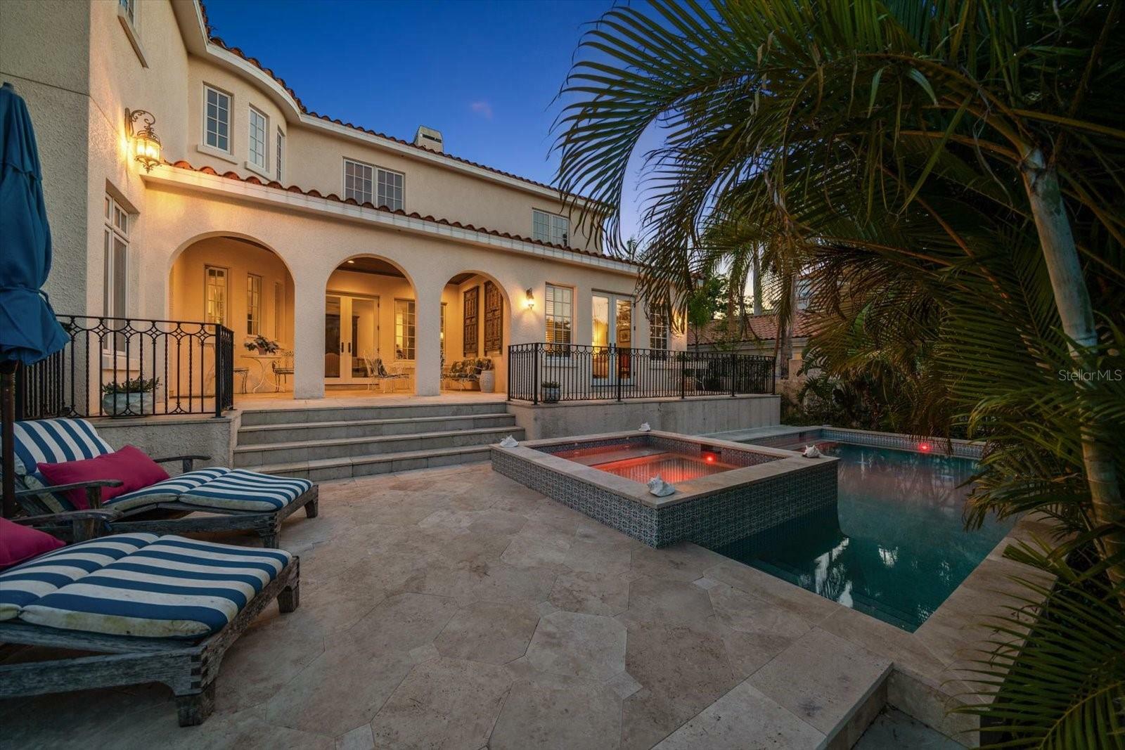 Property Photo: 514 Riviera Drive FL 33606