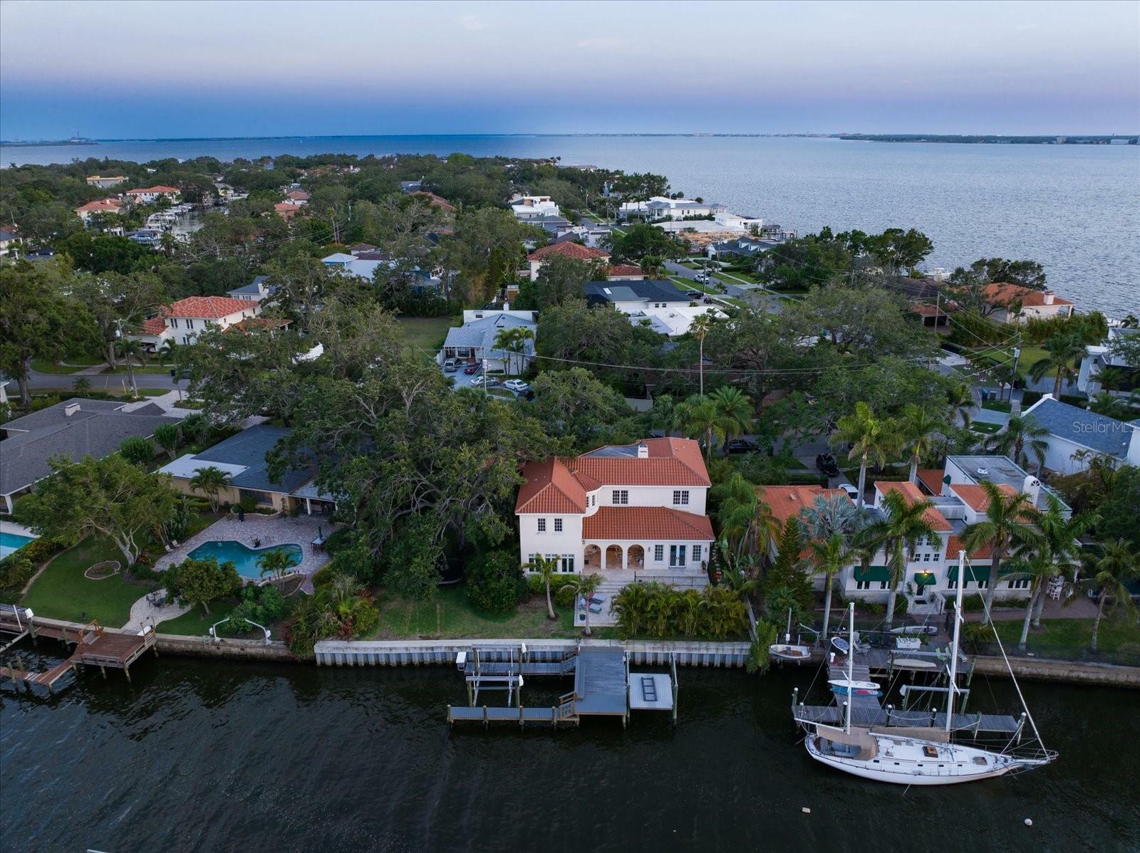 514 Riviera Drive  Tampa FL 33606 photo