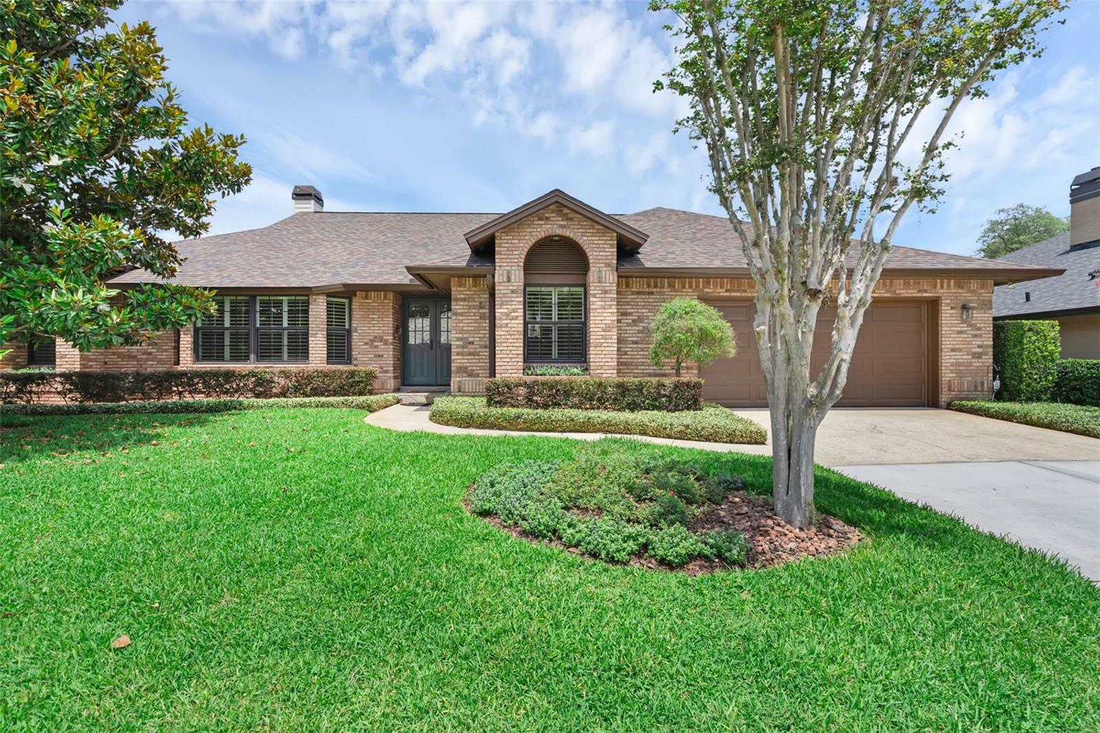 Property Photo: 633 N Longview Place FL 32779