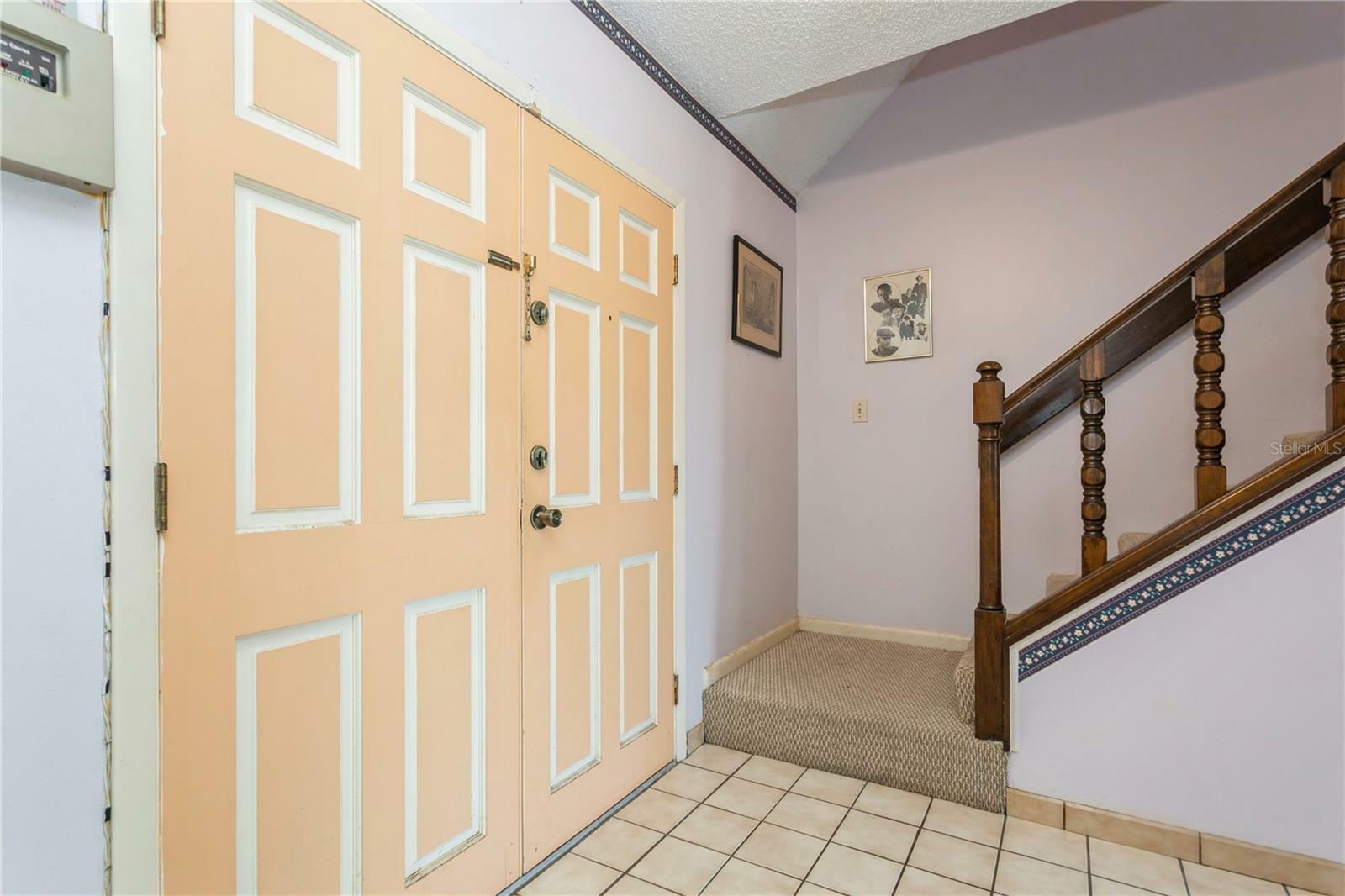 Property Photo: 7317 W Pocahontas Avenue FL 33634