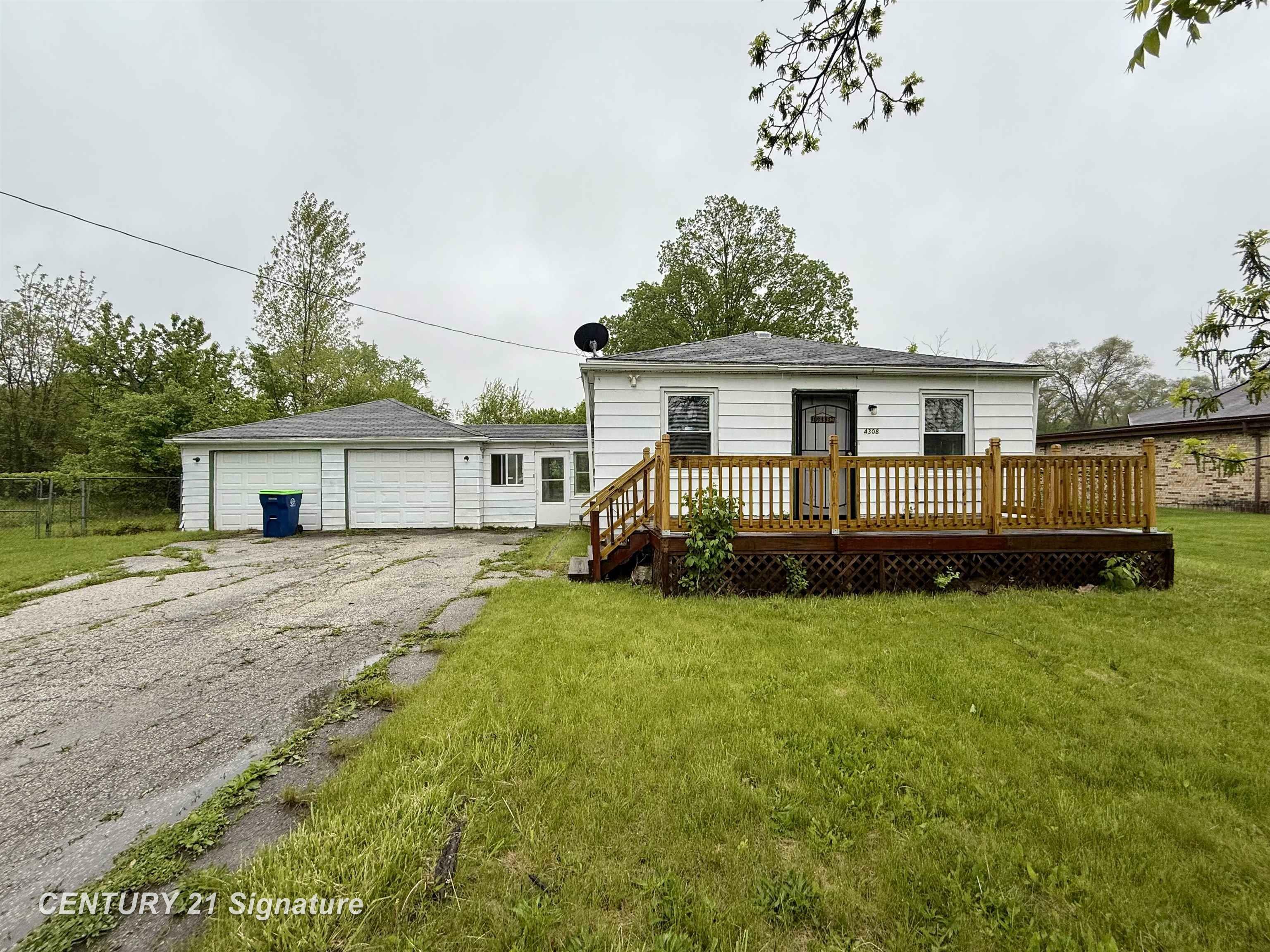 Property Photo: 4308 Webber Street MI 48601