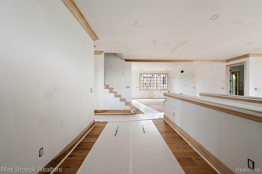 Property Photo: 1395 Northlawn Boulevard MI 48009 5007