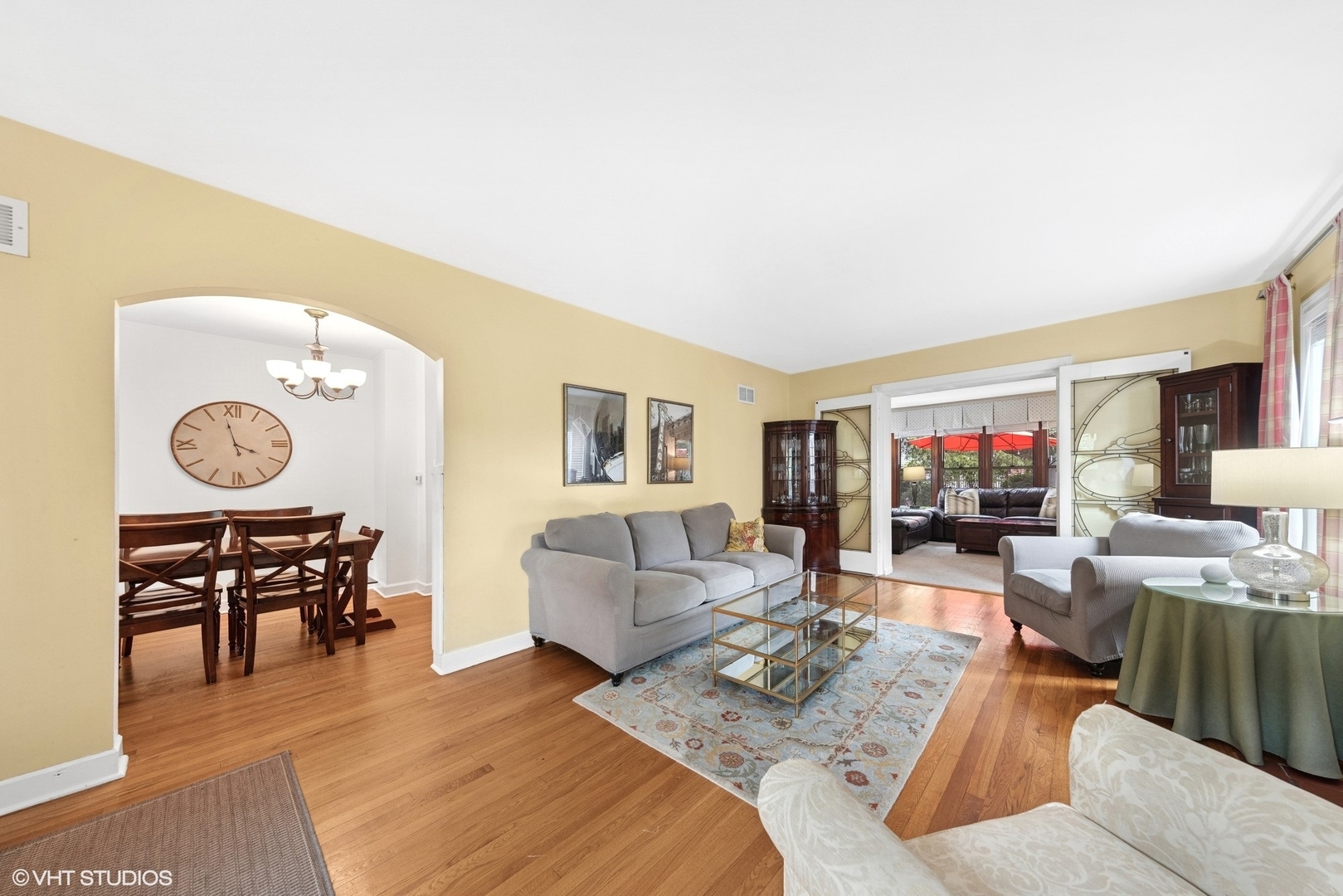 Property Photo: 805 Forest Road IL 60526