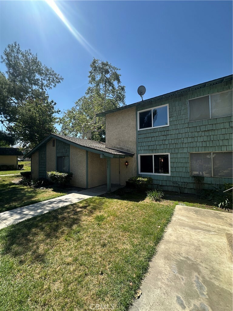 Property Photo: 2394 Gonzaga Lane CA 92507