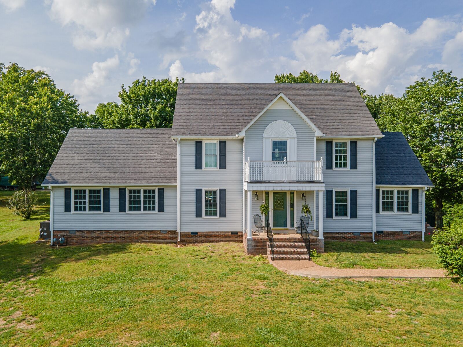 Property Photo: 196 Ridgeview Dr TN 38478