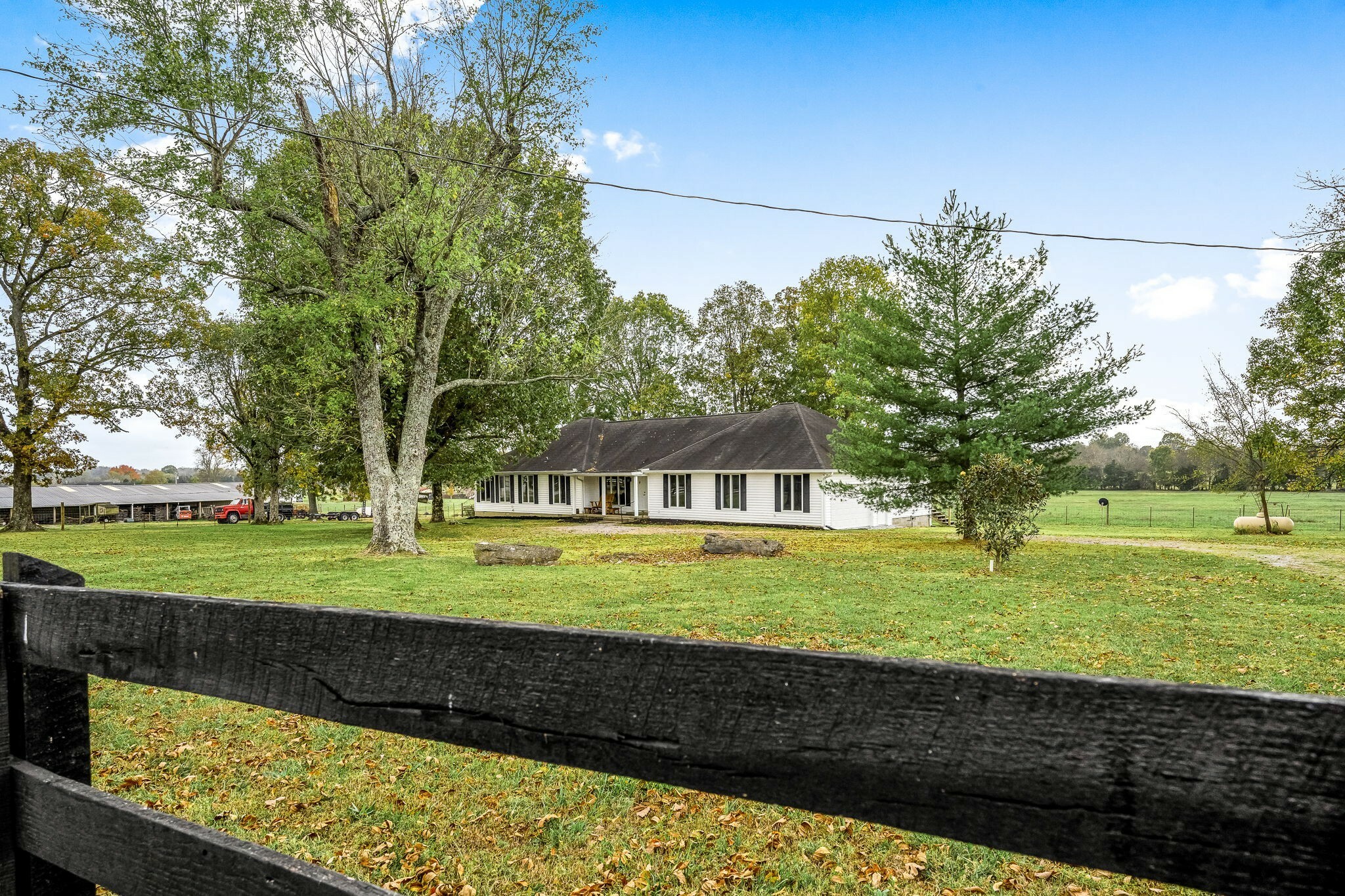Property Photo: 4785 Hwy 41A N TN 37060