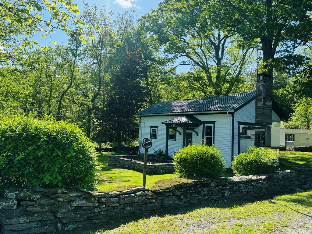 Property Photo: 395 Old School House Rd PA 18853