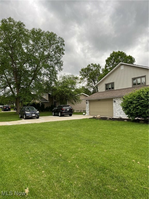 Property Photo: 2960 Richmond Road OH 44122