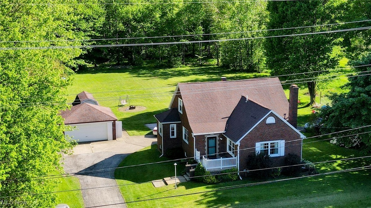Property Photo: 4054 E Center Usr 20 Street OH 44030