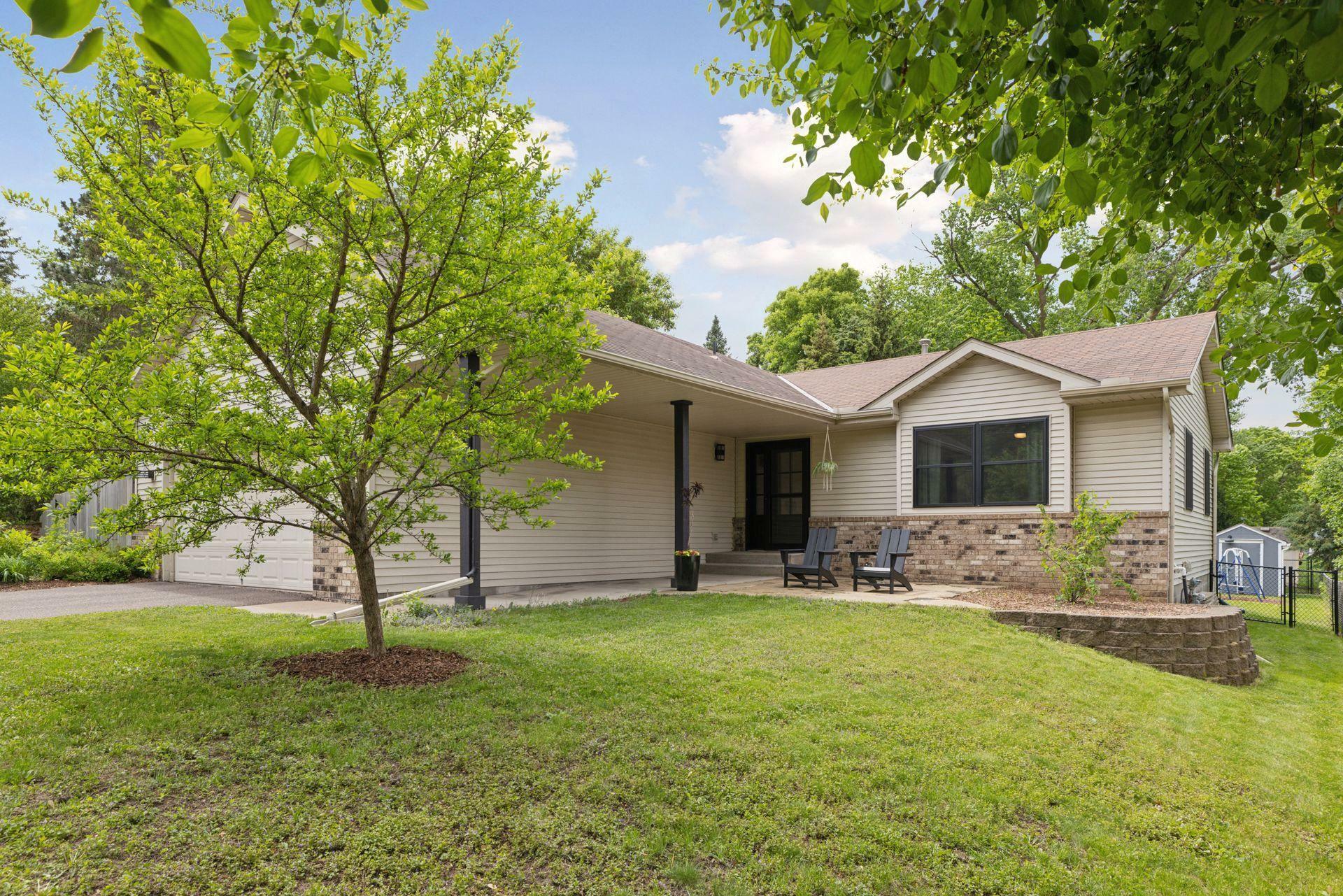 Property Photo: 1283 Bidwell Street MN 55118