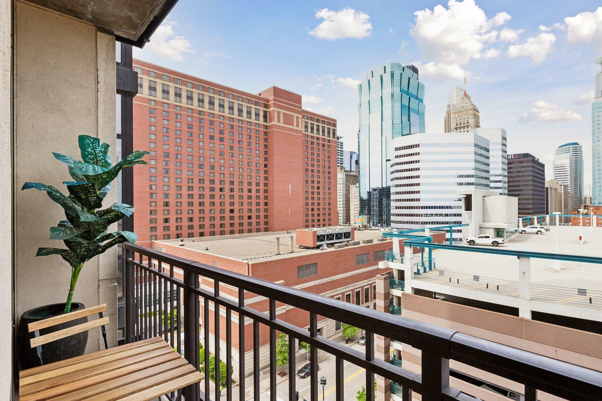 Property Photo: 201 S 11th Street 930 MN 55403
