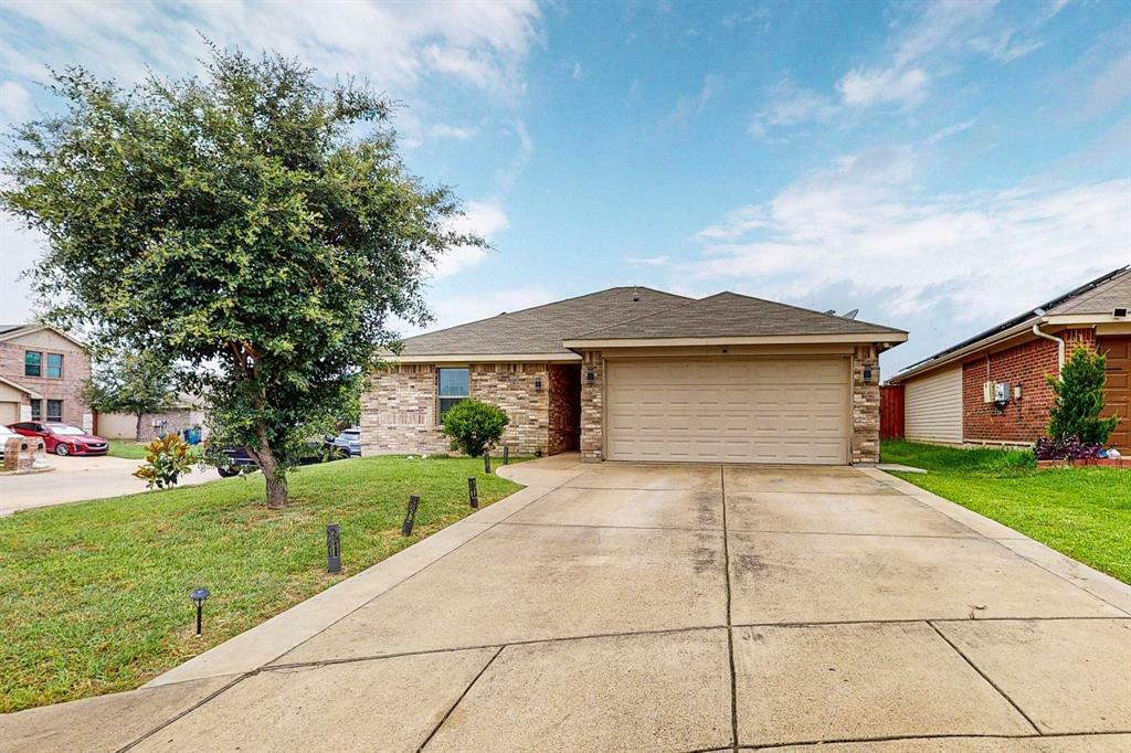 Property Photo: 2715 Myopia Court TX 75253