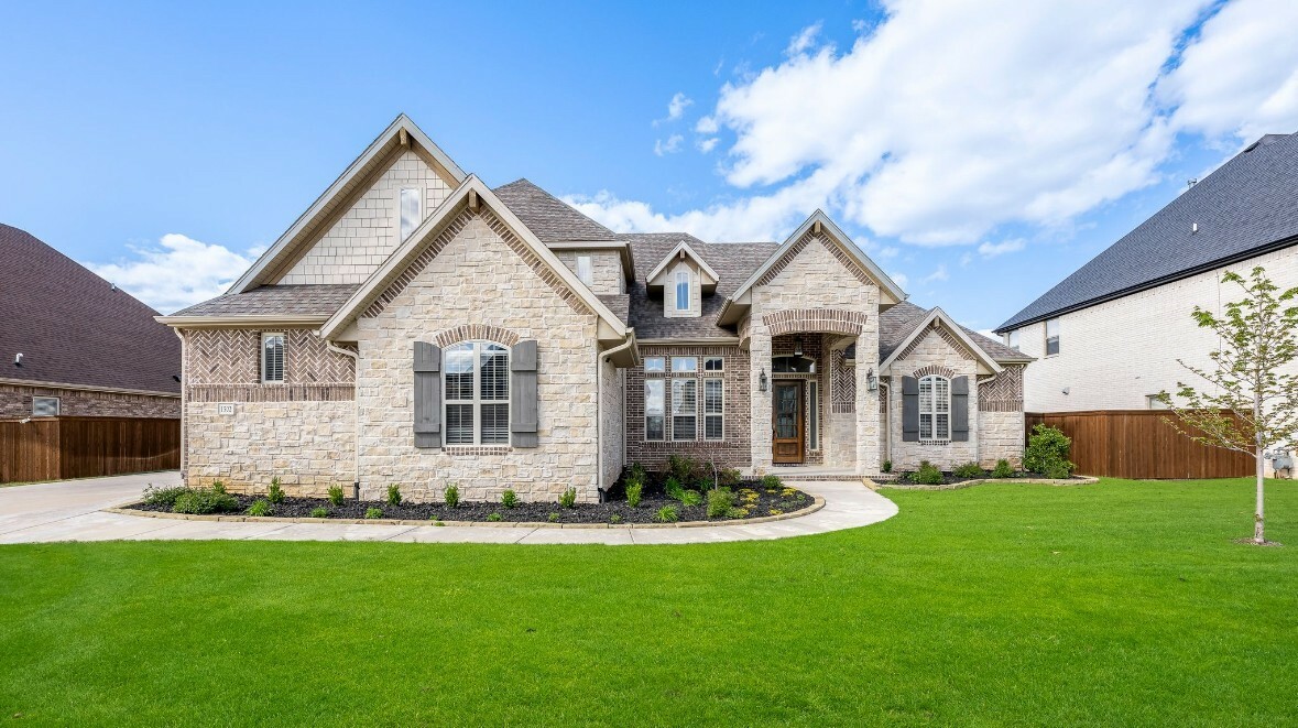Property Photo: 1502 Falkirk Run Avenue AR 72713