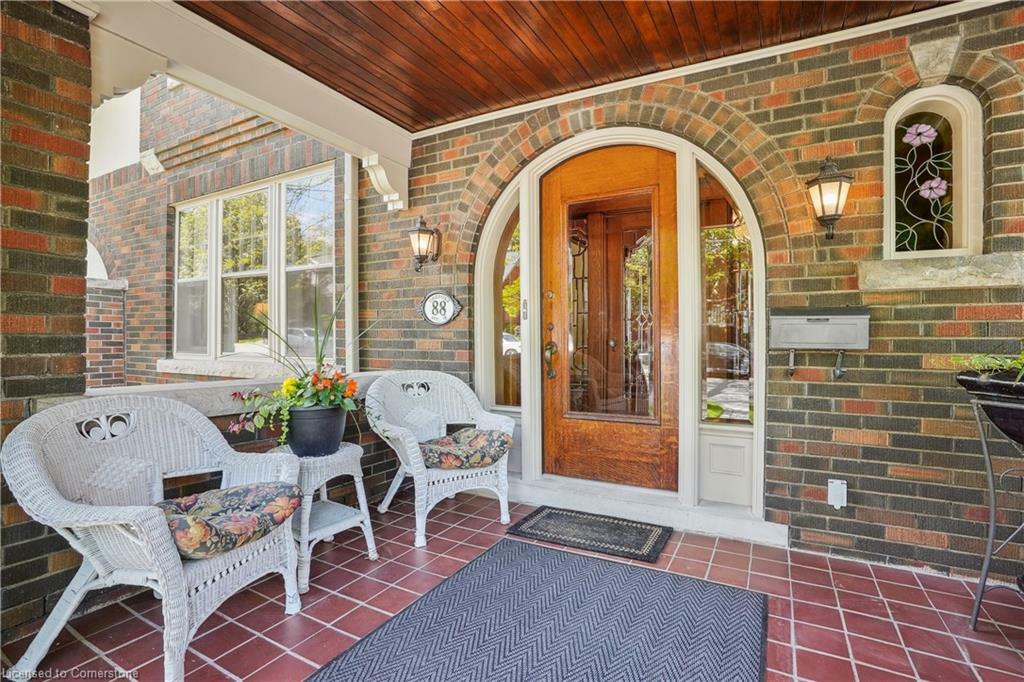 Property Photo: 88 Chedoke Avenue ON L8P 4N9