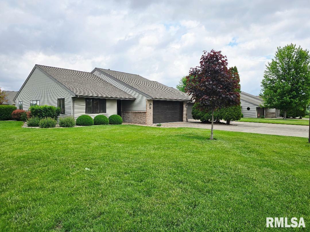Property Photo: 303 Ingersoll Boulevard 5 IL 61520