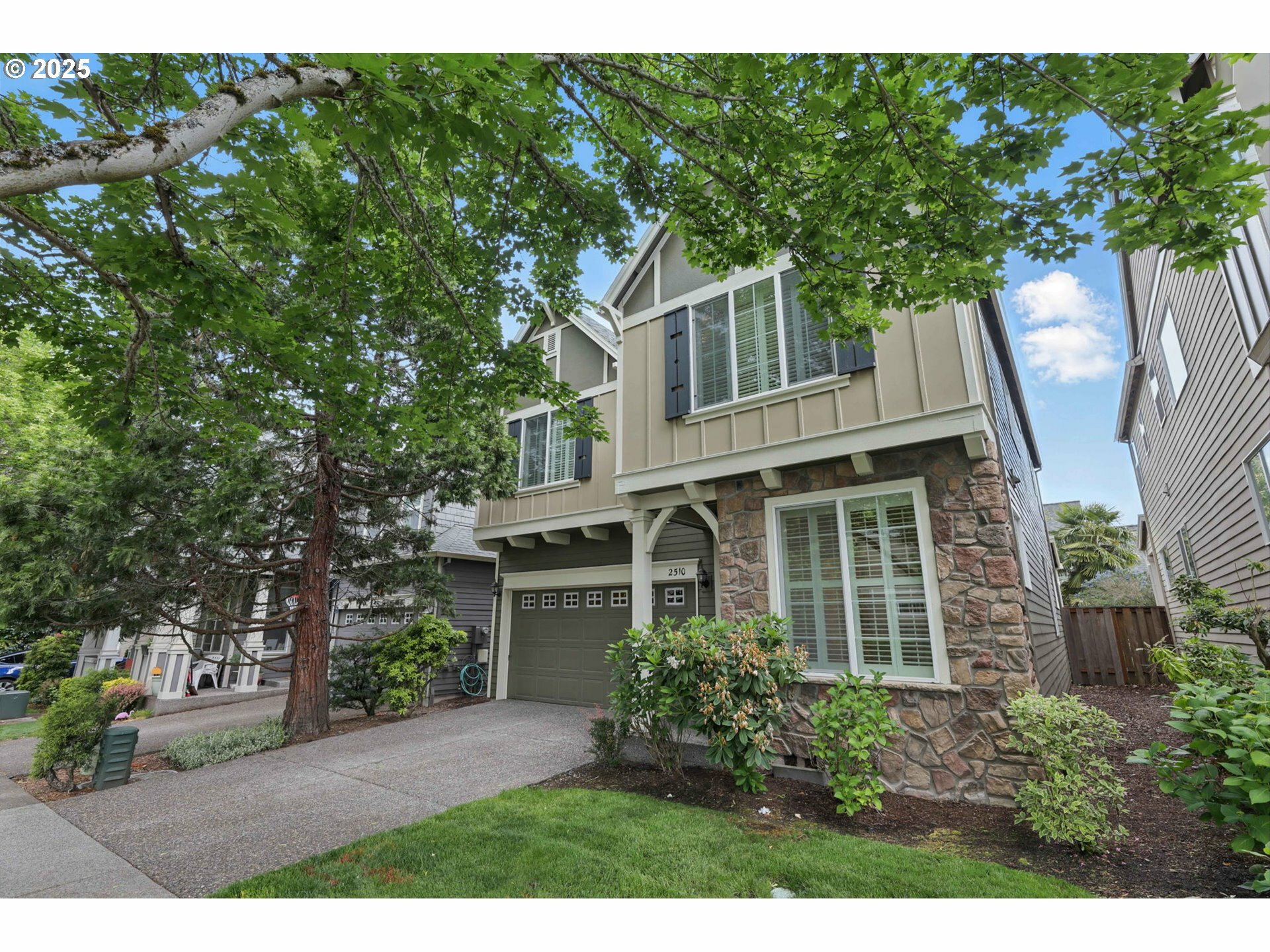 Property Photo: 2510 NW Rogue Valley Ter OR 97006