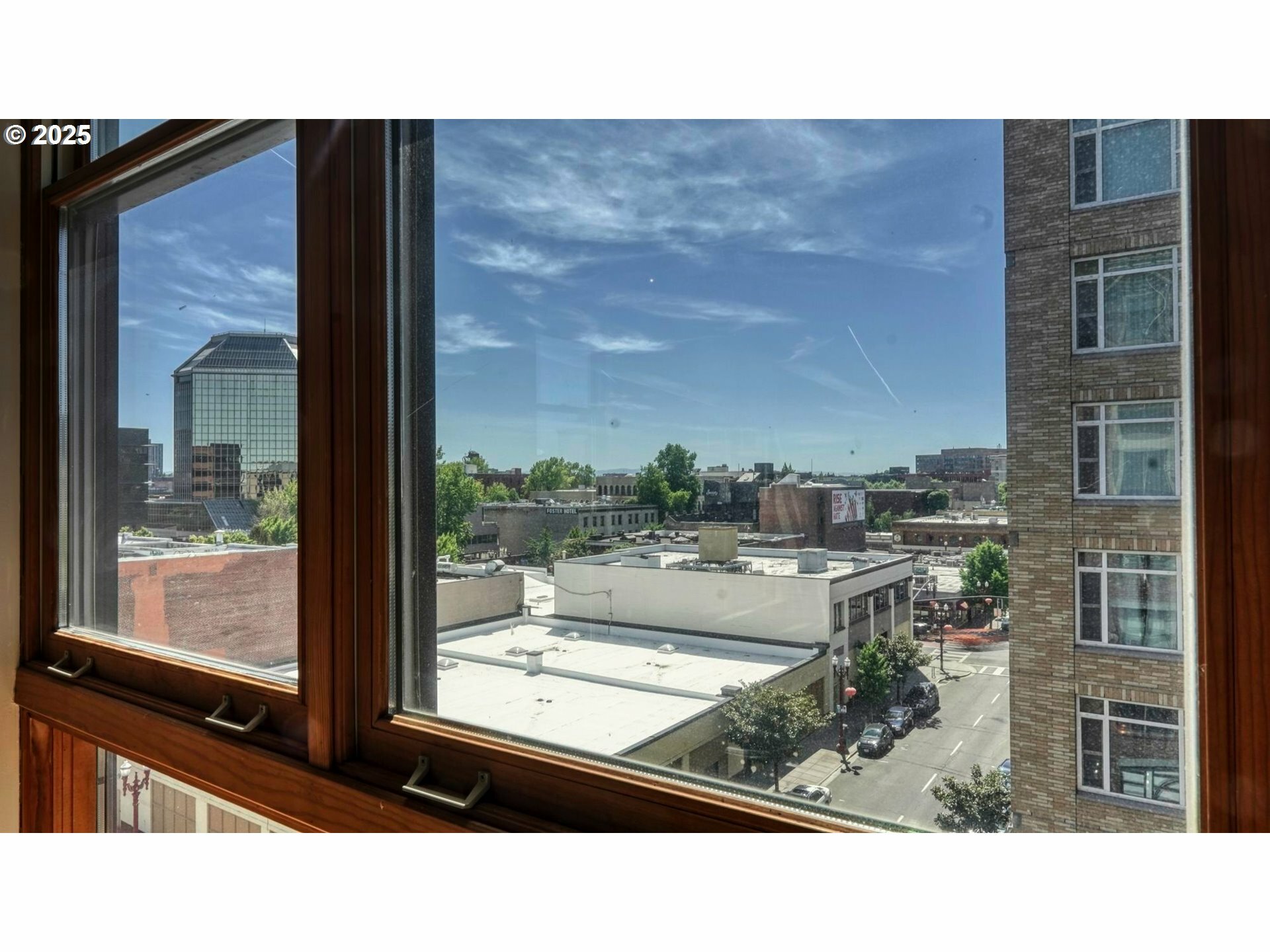 Property Photo: 411 NW Flanders St 607 OR 97209
