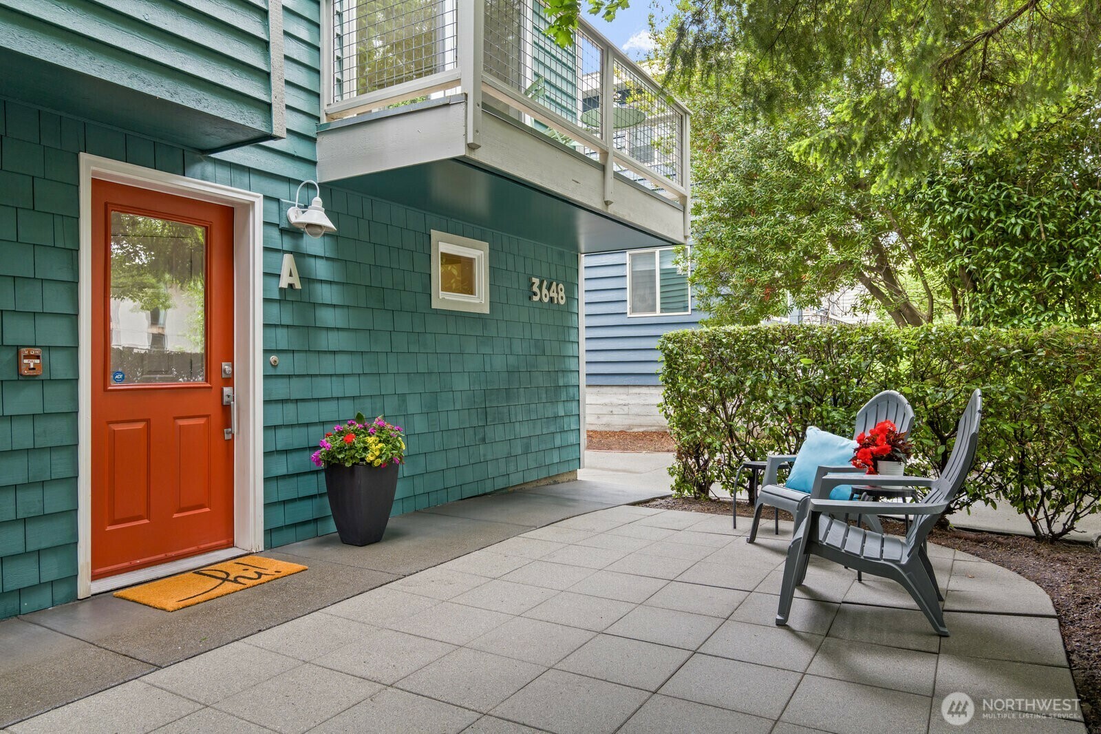 Property Photo: 3648 Francis Avenue N A WA 98103
