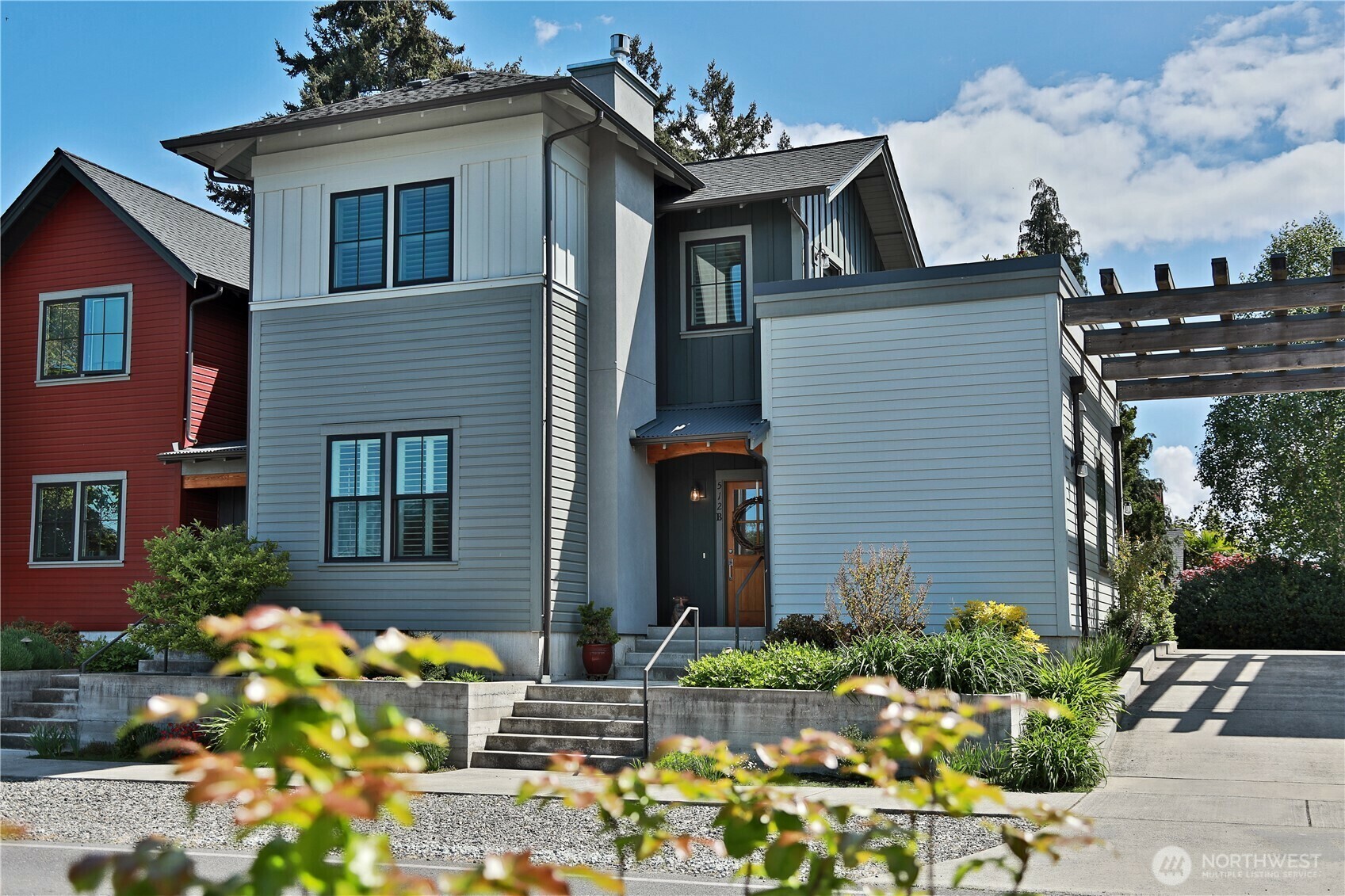 512  Cascade Avenue B  Langley WA 98260 photo